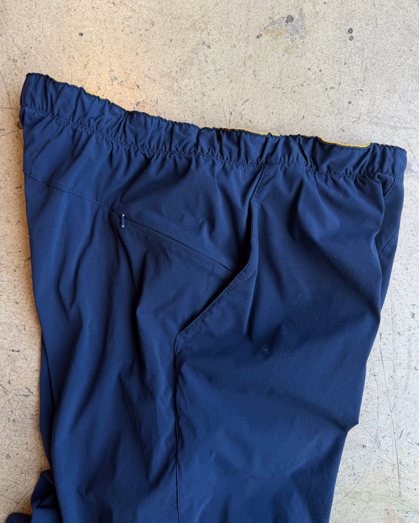 Early 2000’s Nike Articulated Track Bottoms (M/L)