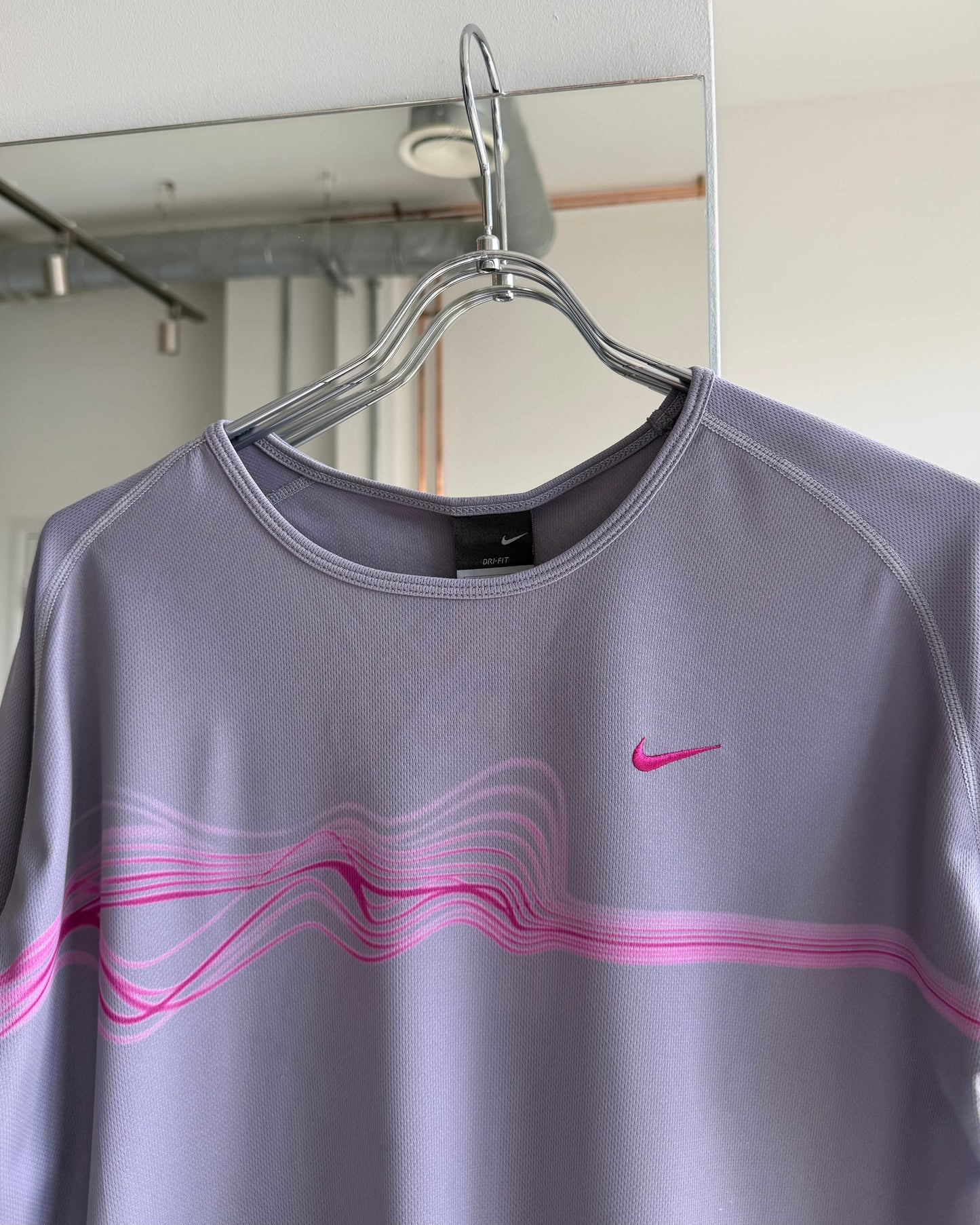 2006 Nike ‘Heartbeat’ Graphic Longsleeve (S/M)