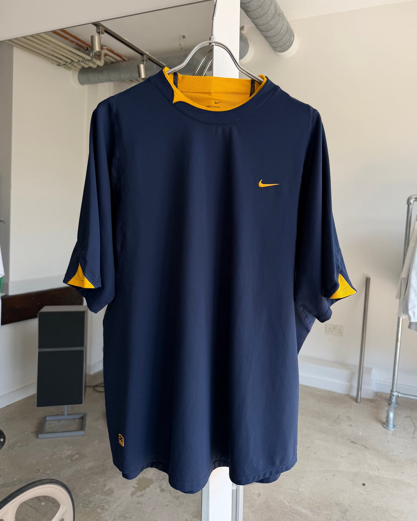 2006 Nike Double-Collar Training Tee (M/L)