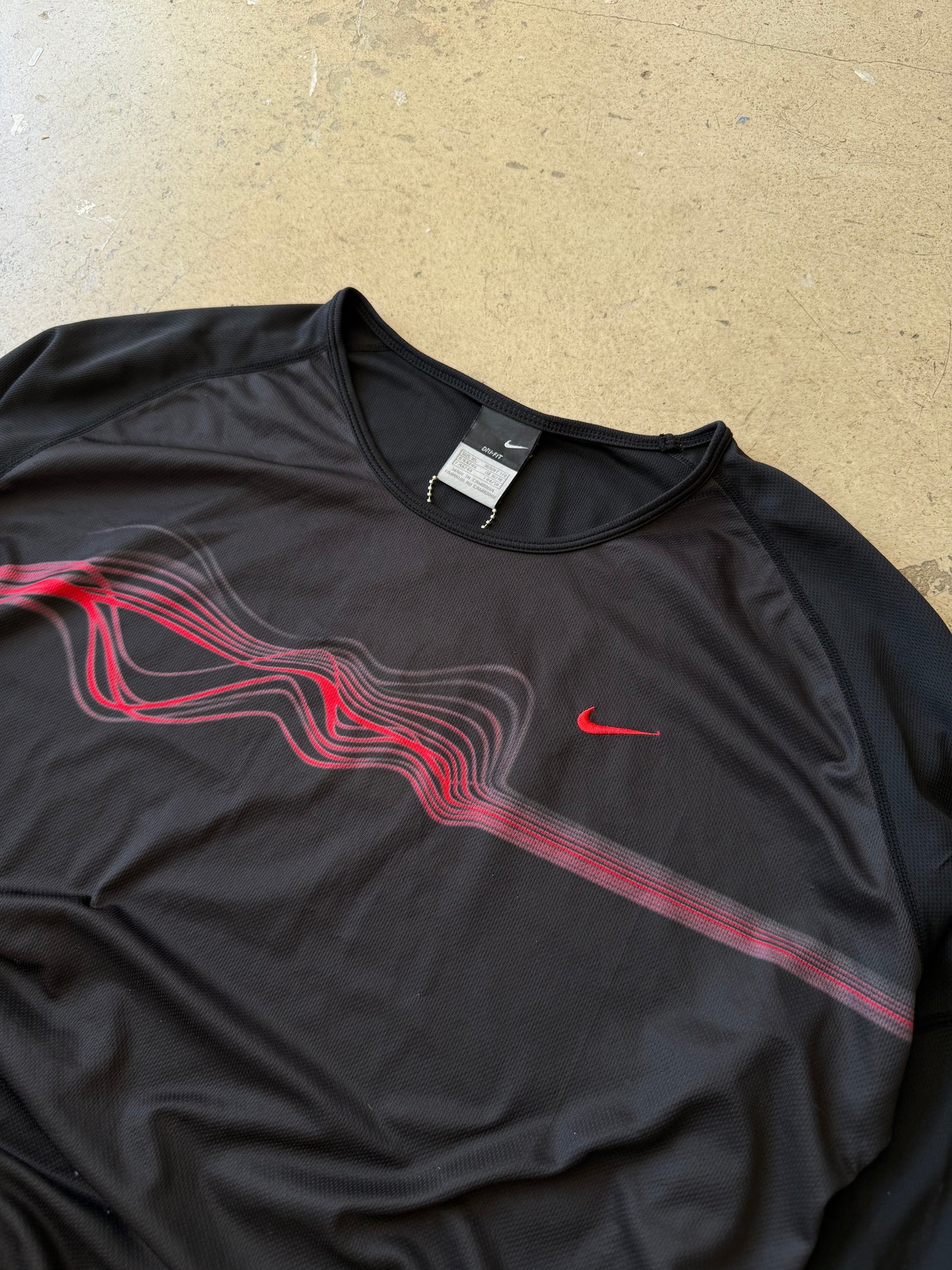2006 Nike Heartbeat Graphic Longsleeve (M)